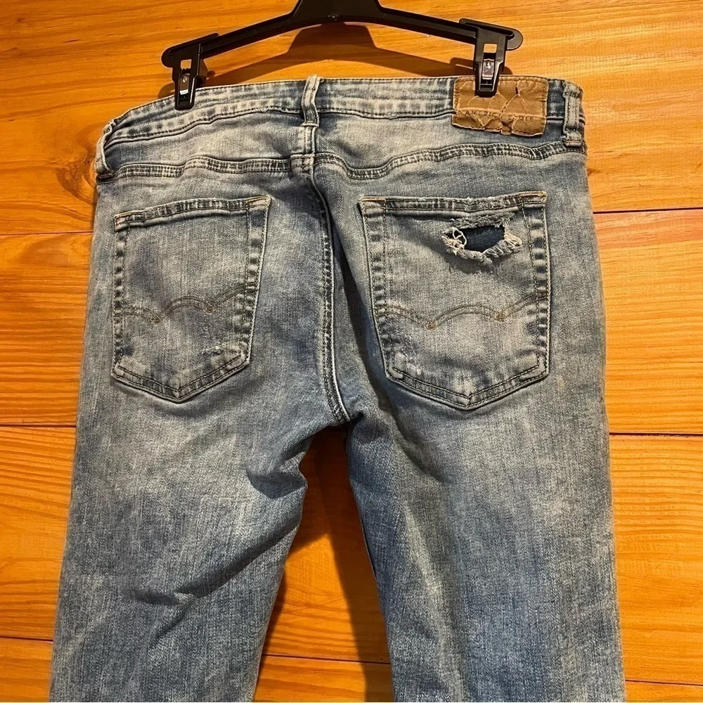 American Eagle Outfitters Men’s Distressed Flex Slim Jeans 32x34